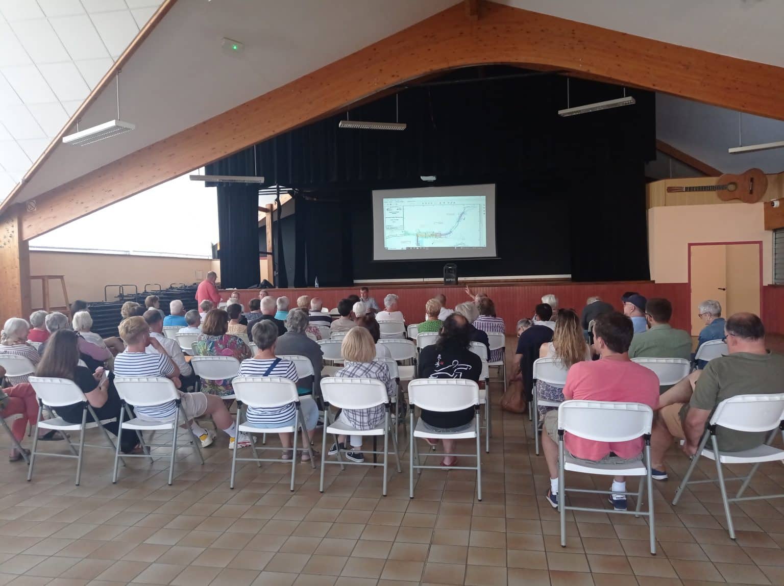 Réunion publique salle Georges Brassens